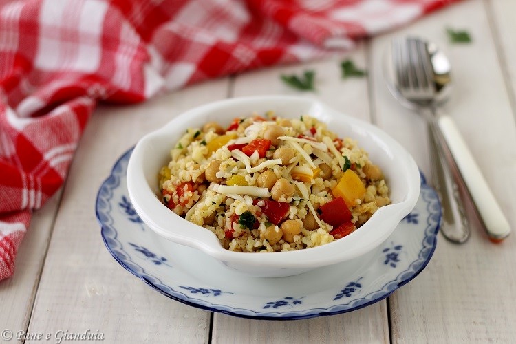 Bulgur con ceci e peperoni