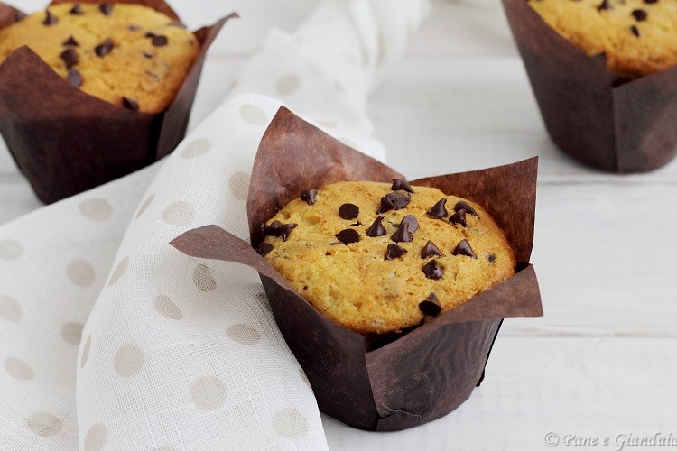 Muffin con gocce di cioccolato fondente