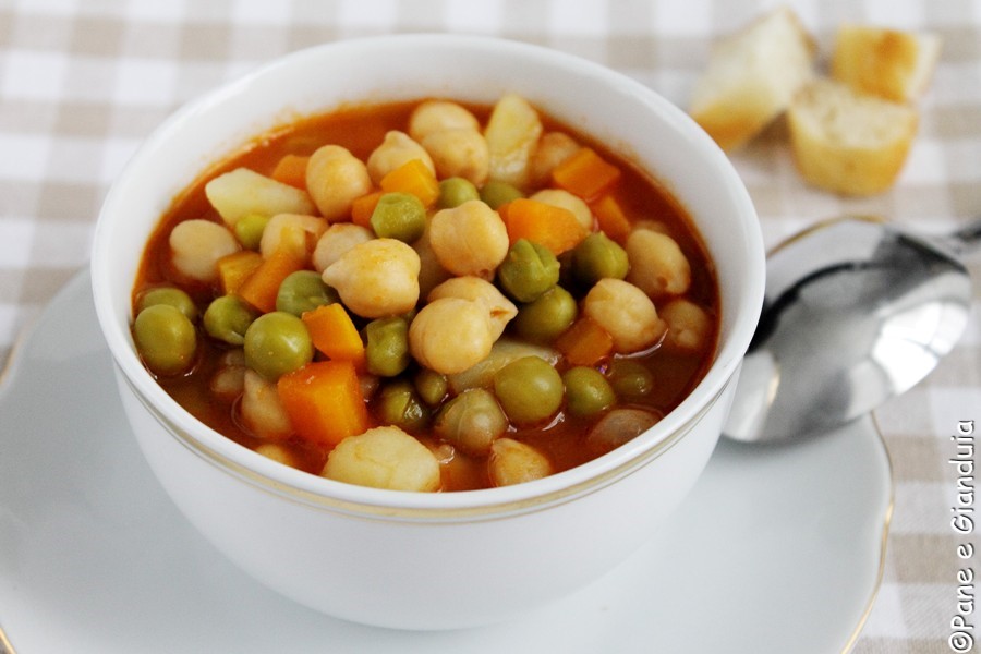 Zuppa di ceci e piselli