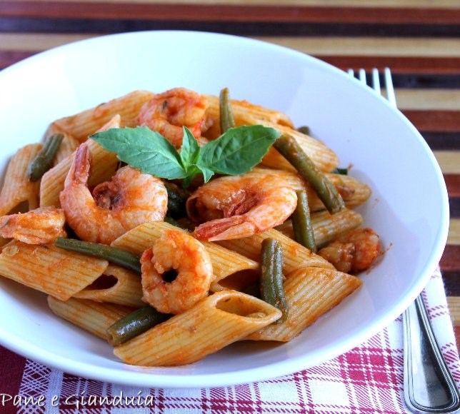 Pasta e mazzancolle al cartoccio