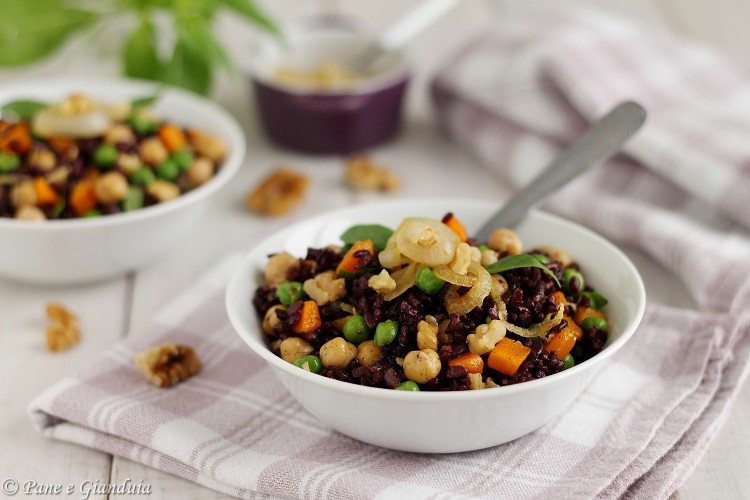 Insalata di riso nero