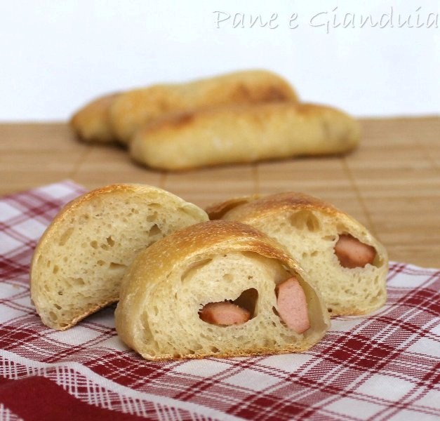 Focaccine con i wurstel