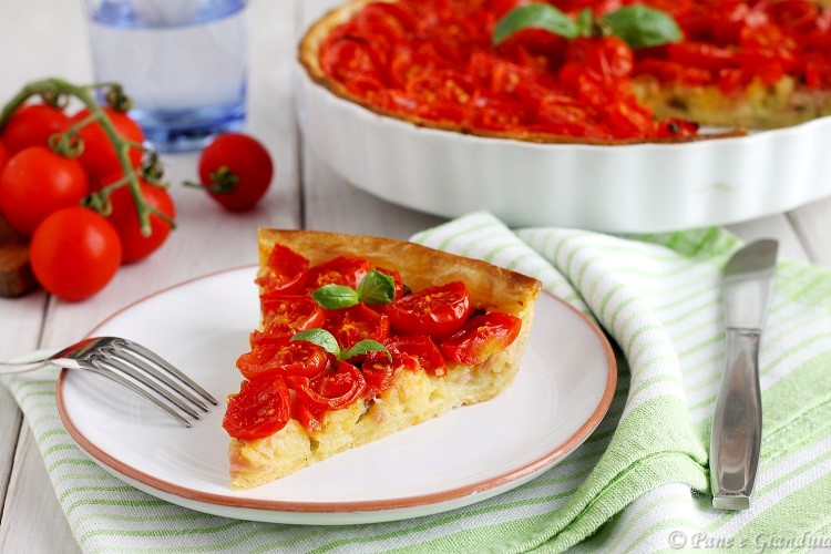 Torta rustica di pomodorini e patate