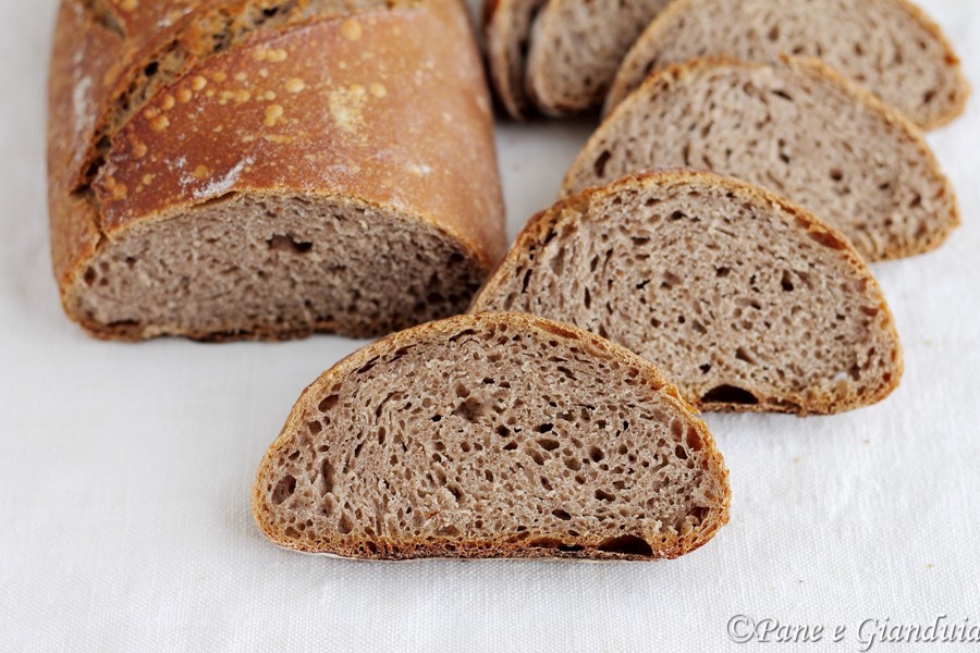 Pane con farina di castagne
