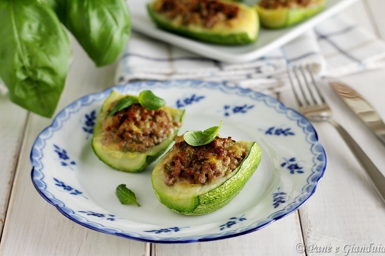 Zucchine ripiene di carne