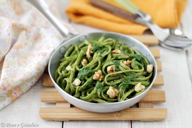 Bavette con crema di cavolo nero