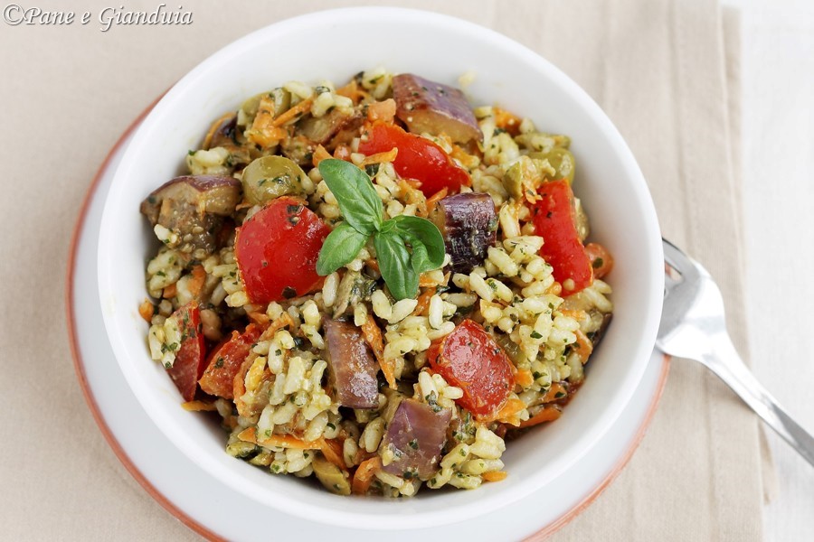 Insalata di riso vegetariana