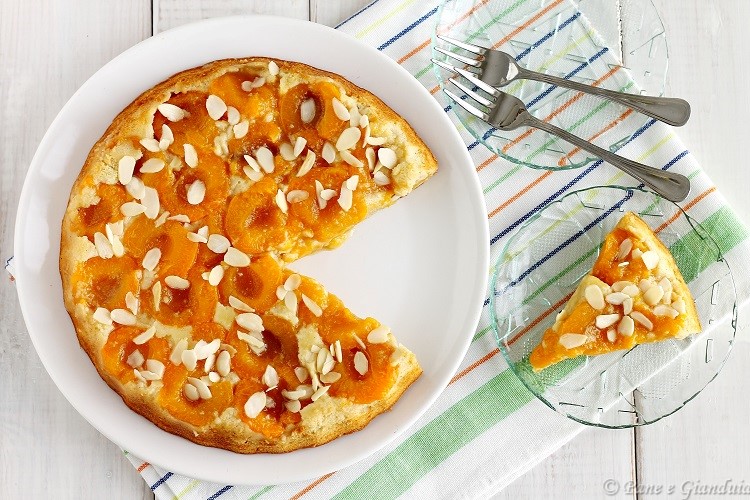 Clafoutis rovesciato alle albicocche