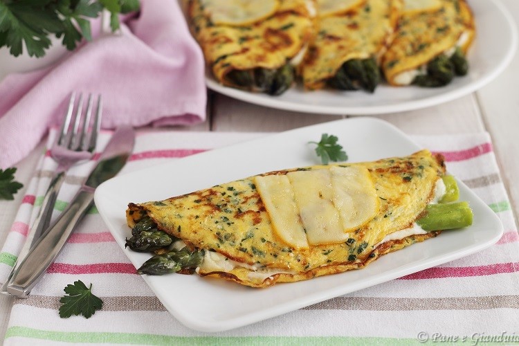 Frittata ripiena di asparagi