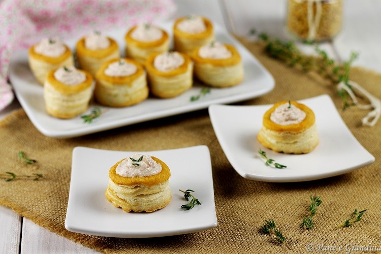 Vol au vent con mousse di mortadella