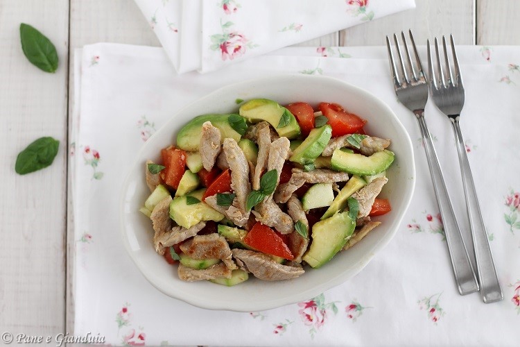 Insalata di lonza e avocado