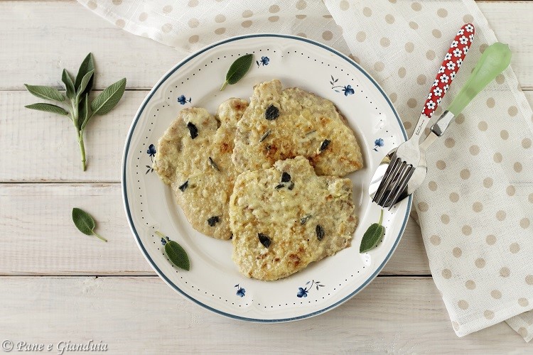 Scaloppe al latte e salvia