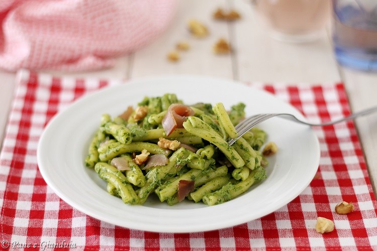 Caserecce con crema di rucola  