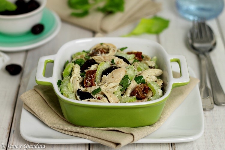 Insalata di pollo e sedano