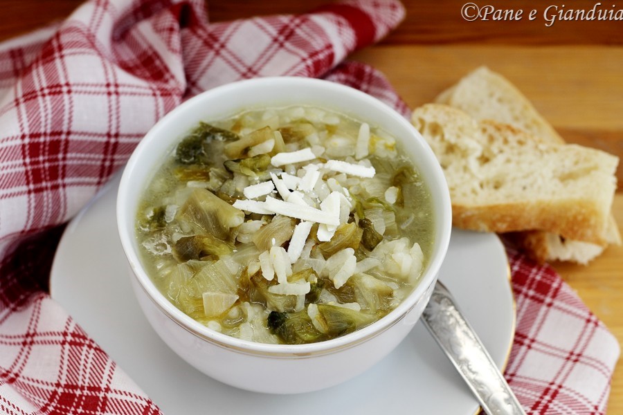 Zuppa di riso e scarola
