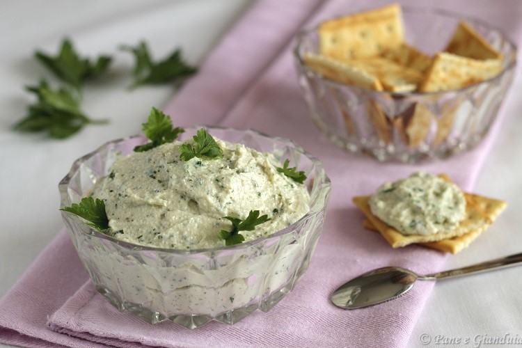 Crema di ricotta con prezzemolo e spezie