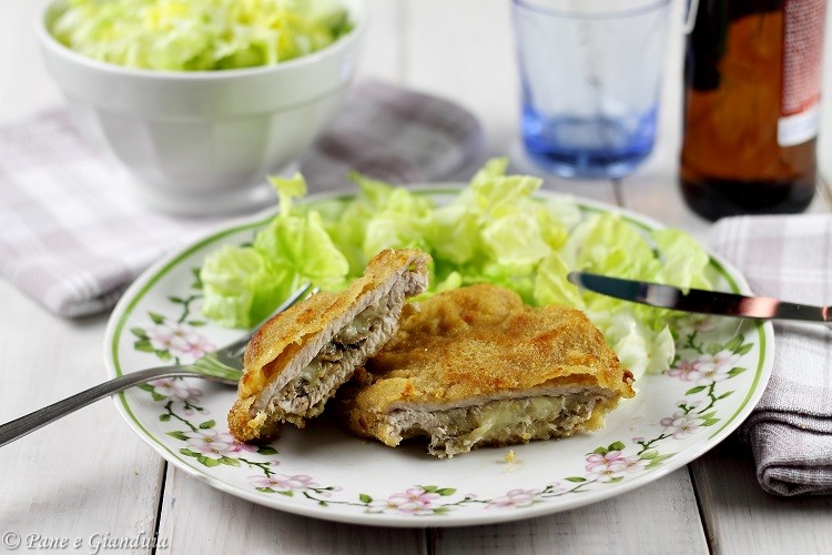 Cotoletta farcita con funghi e provola