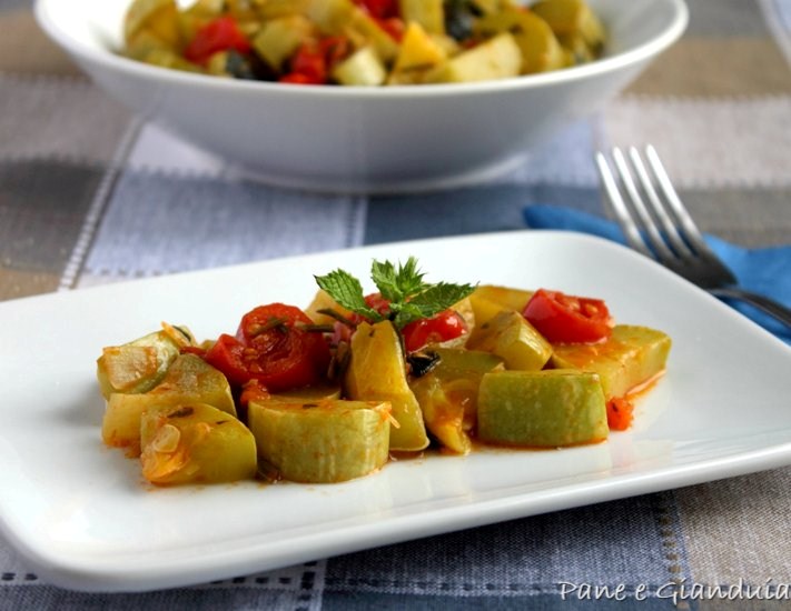 Zucchine trombetta in umido